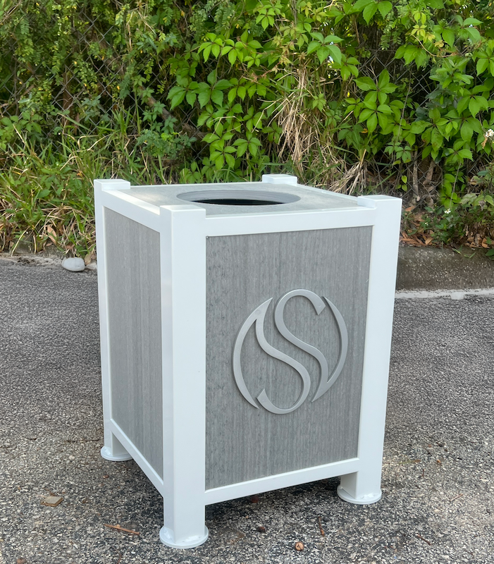 ecolumber water bucket with aluminum framing